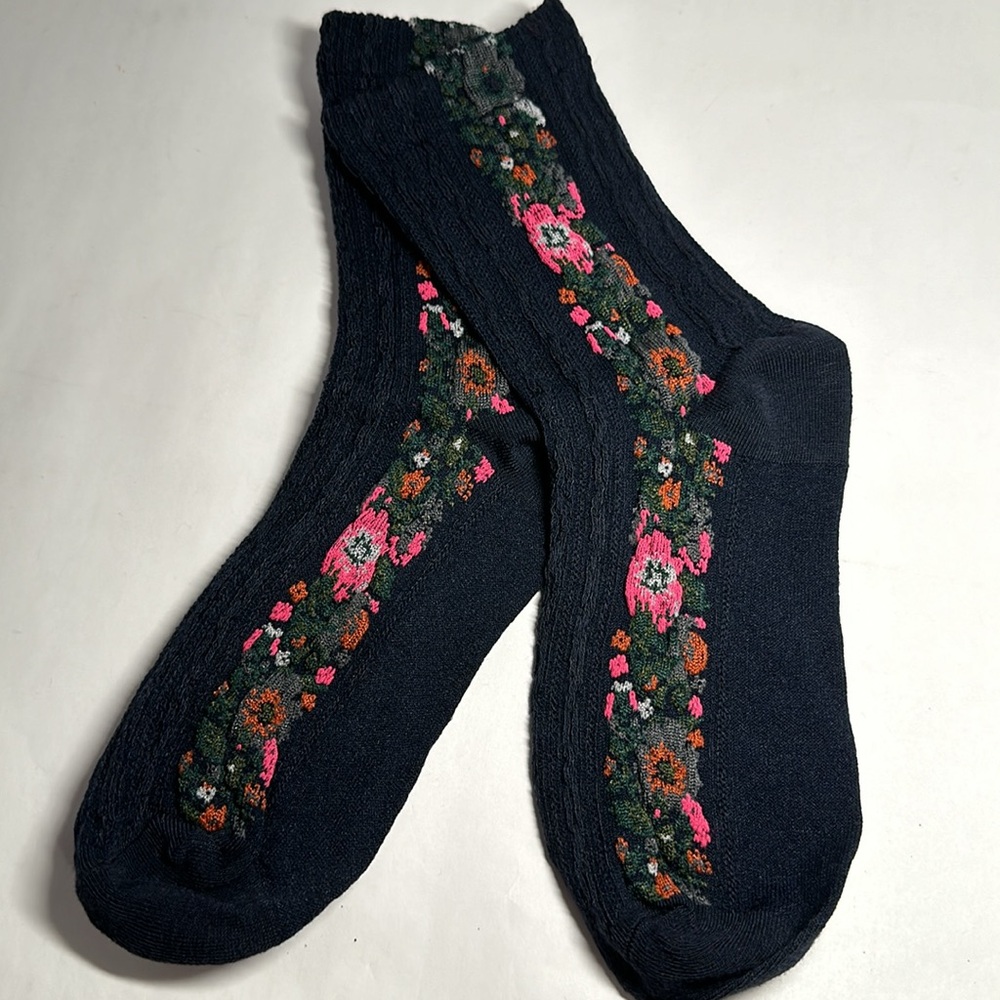 Pattern Socks - #241 / Any 3 Pair $15